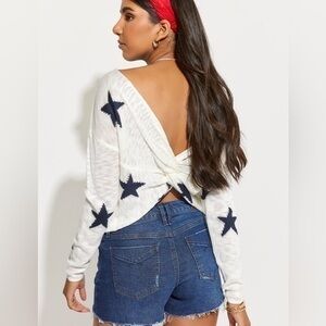 Francesca’s Wenny Star Knot Back Sweater
Style:
ST22S167-R